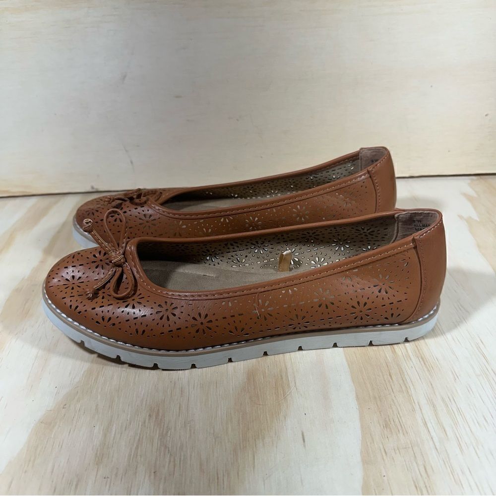 White Mountain Delgado Brown Ballet Flats Women’s Size 7